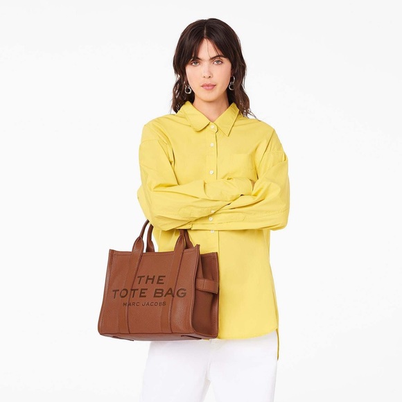 💰SOLD - H004L01PF21 - Marc Jacobs The Leather Medium Tote Bag - Picture 15 of 16